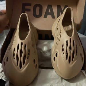 Yeezy Foam runner ochre
